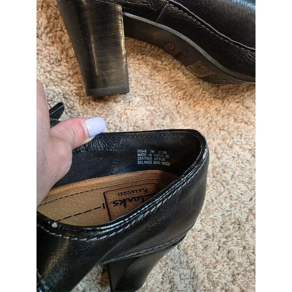 Clarks Artisan Black Double Straps Mary Janes Heel size‎ 7